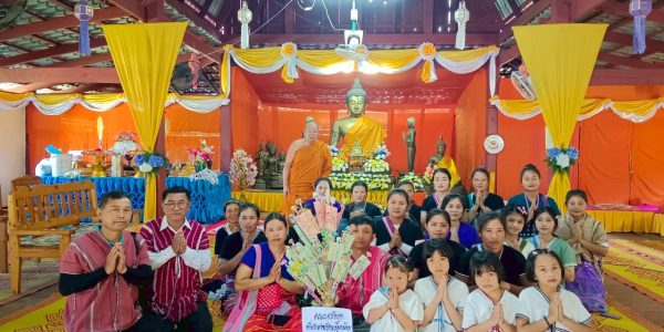 LINE_ALBUM_ทอดกฐินสามัคคี บ้านผาผึ้ง_251020_3